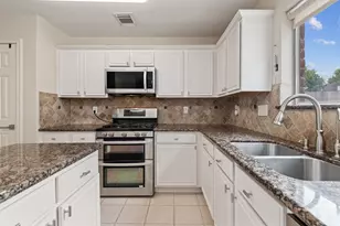 22523 Holly Lake Dr, Katy, TX 77450 - Photo 12