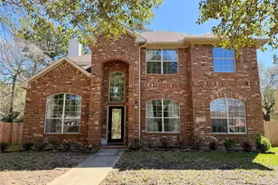 15 Powers Bend Wy, The Woodlands, TX 77382 - Photo 2