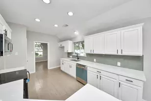 16735 Keegans Ridge Way Dr, Houston, TX 77083 - Photo 22