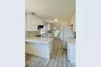 3014 Edgewood Drive, Sugar Land, TX 77479 - Photo 4