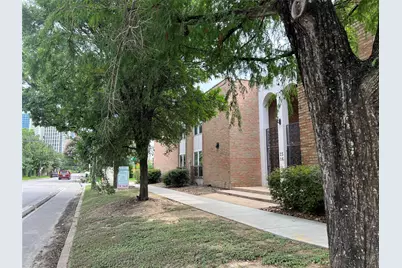 2516 Commonwealth Street #102, Houston, TX 77006 - Photo 2