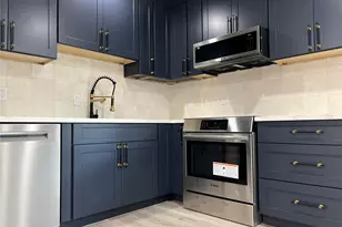 2516 Commonwealth St, Houston, TX 77006 - Photo 2