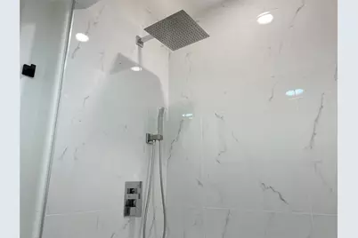 2516 Commonwealth Street #102, Houston, TX 77006 - Photo 18