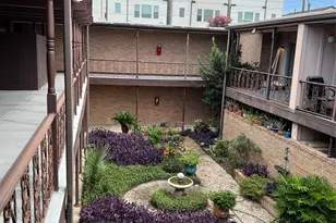 2516 Commonwealth St, Houston, TX 77006 - Photo 18