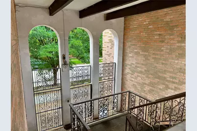2516 Commonwealth Street #102, Houston, TX 77006 - Photo 1