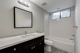 607 Sydnor St, Houston, TX 77020 - Photo 44