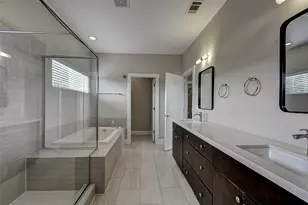 607 Sydnor St, Houston, TX 77020 - Photo 34