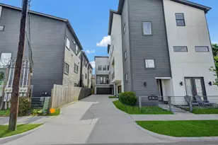 607 Sydnor St, Houston, TX 77020 - Photo 2