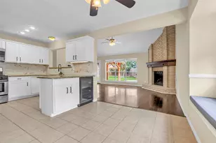 3004 Cloverdale Dr, League City, TX 77573 - Photo 12