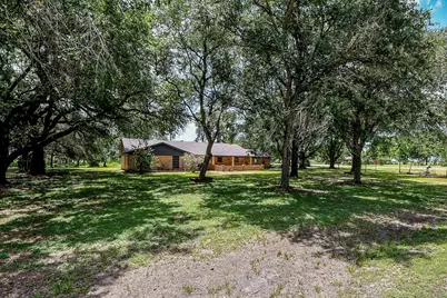 279 Lakeview 3 Road, El Campo, TX 77437 - Photo 2