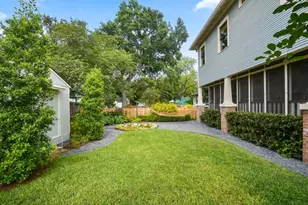 209 E Woodland St, Houston, TX 77009 - Photo 36