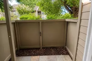 10049 Westpark Dr, Houston, TX 77042 - Photo 12