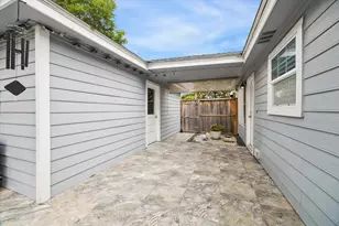 1902 Eagle Falls St, Houston, TX 77077 - Photo 32