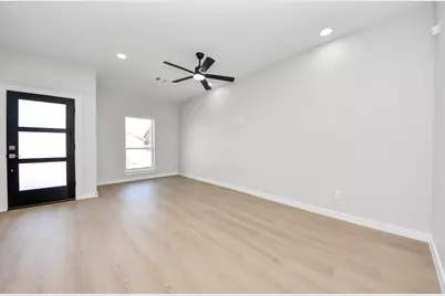 9824 Nedwald Street, Houston, TX 77029 - Photo 14