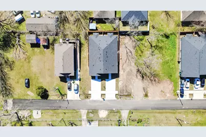 9824 Nedwald Street, Houston, TX 77029 - Photo 2