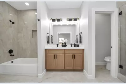 9824 Nedwald Street, Houston, TX 77029 - Photo 36