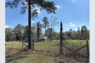 1821 E Beverly Drive, Shepherd, TX 77371 - Photo 2