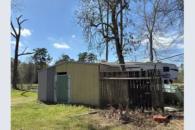 1821 E Beverly Drive, Shepherd, TX 77371 - Photo 22