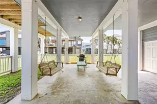 4239 Spoonbill Ln, Galveston, TX 77554 - Photo 8