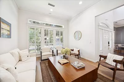 31 Orchard Pines Place, The Woodlands, TX 77382 - Photo 6