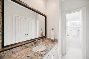 31 Orchard Pines Pl, The Woodlands, TX 77382 - Photo 36