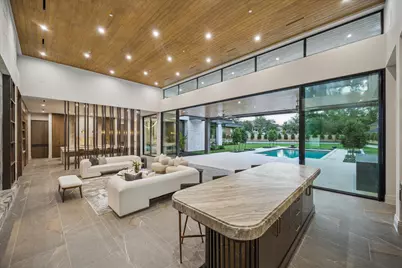 9010 Memorial Drive, Houston, TX 77024 - Photo 8