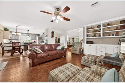 303 Longview Drive, Sugar Land, TX 77478 - Photo 8