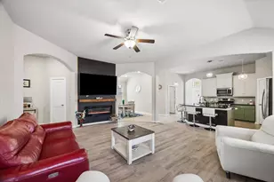 17064 Easter Lily, Conroe, TX 77385 - Photo 2