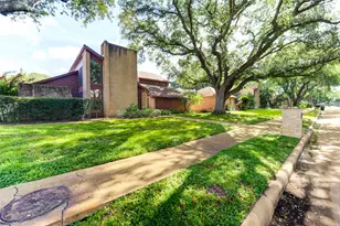 12530 Olympia Dr, Houston, TX 77077 - Photo 4