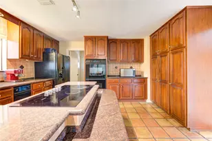 12530 Olympia Dr, Houston, TX 77077 - Photo 12