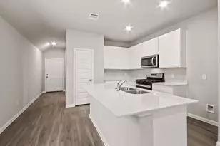 9227 Grace Rdg Dr, Willis, TX 77318 - Photo 2