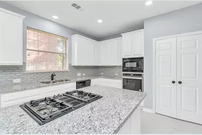 19 Long Springs Place, The Woodlands, TX 77382 - Photo 20