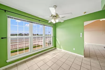 10423 Schaper Road, Galveston, TX 77554 - Photo 4