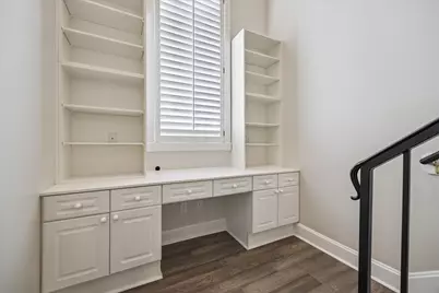 2422 Dorrington #A, Houston, TX 77030 - Photo 10