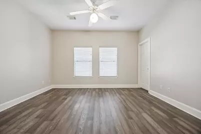 2422 Dorrington #A, Houston, TX 77030 - Photo 16