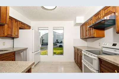 10920 Village Bend Lane #920, Houston, TX 77072 - Photo 4