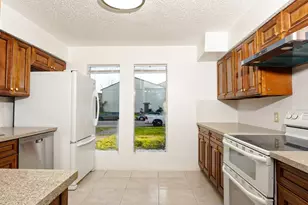 10920 Village Bend Ln, Houston, TX 77072 - Photo 4