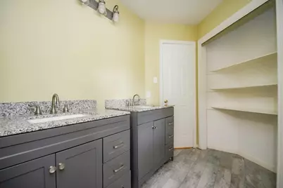 318 N Cypress Estates Circle, Spring, TX 77388 - Photo 18