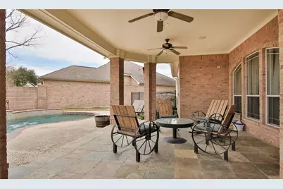 1525 Briar Bend, Friendswood, TX 77546 - Photo 18