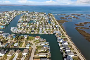 4610 Jamaica Cove Rd, Jamaica Beach, TX 77554 - Photo 4