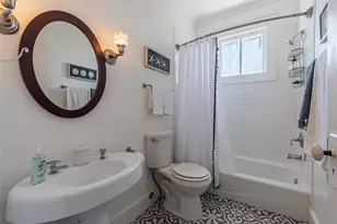 801 13th St, Galveston, TX 77550 - Photo 32