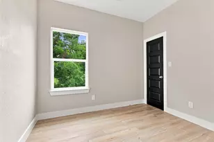 2518 Lucky St, Houston, TX 77088 - Photo 16
