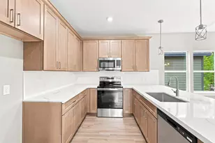 2518 Lucky St, Houston, TX 77088 - Photo 10