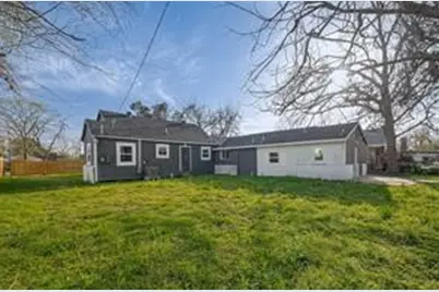 2401 Spence Street, Houston, TX 77093 - Photo 6