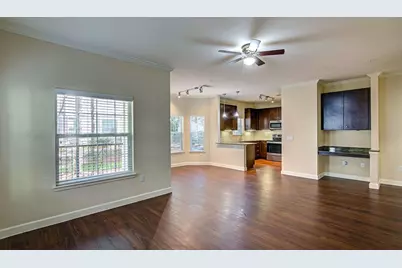 2951 N Loop 336 W #924, Conroe, TX 77304 - Photo 8