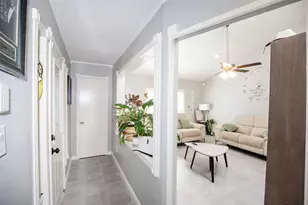 5220 Krueger Dr, Dickinson, TX 77539 - Photo 4