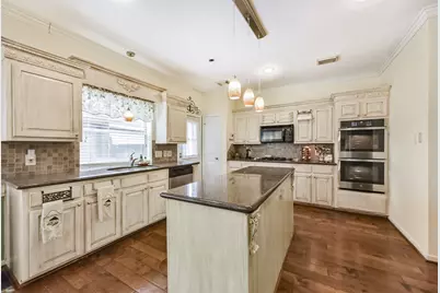 1306 N Gabriel River Circle, Sugar Land, TX 77478 - Photo 18