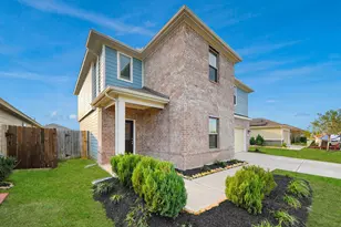 2511 Shining Spur Ct, Alvin, TX 77511 - Photo 4