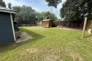 501 N 2nd St, Livingston, TX 77351 - Photo 4
