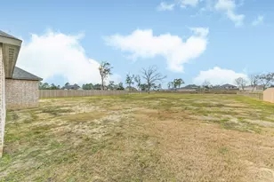 6611 Freret Bayou Dr, Baytown, TX 77523 - Photo 36